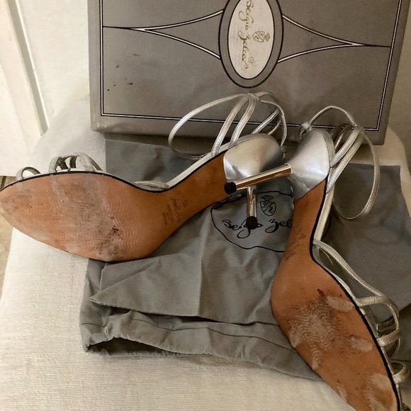 Sergio Zelcer Silver, strappy, heels. Size 10 - Picture 3 of 4